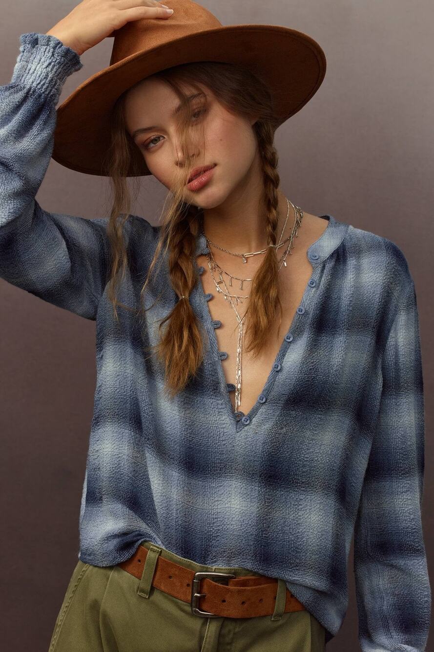 Anthropologie Longsleeve Henley Shirt Blue Motif - S